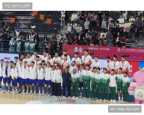 广东队团队协作成效显著 关键球员决胜时刻发挥稳定